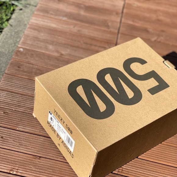 Yeezy 500 Blush - Picture 5 of 6